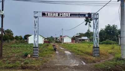 foto gerbang perumahan Tarra Pitak Nutus