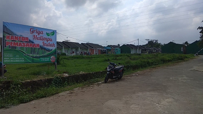 foto gerbang perumahan GRIYA HALIMPU INDAH