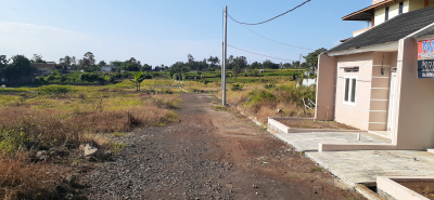 foto gerbang perumahan Malika Cadasari Residence