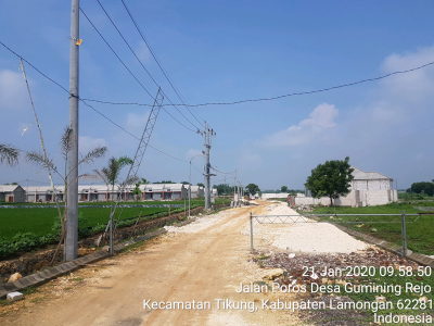 foto gerbang perumahan D Merakmas