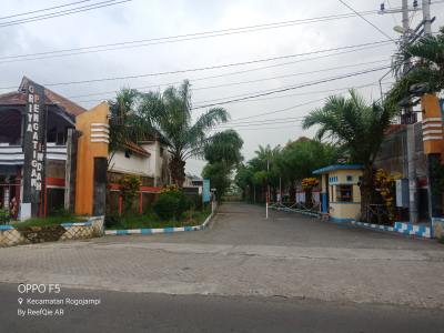 foto gerbang perumahan GRIYA  PENGATIGAN INDAH