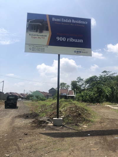 foto gerbang perumahan Bumi Endah Residence