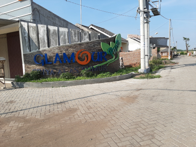 foto gerbang perumahan GLAMOUR PARK