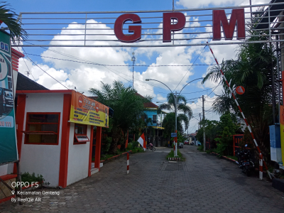 foto gerbang perumahan GRIYA PESONA MARON