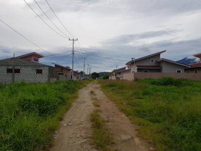 foto gerbang perumahan RAINBOW HILLS