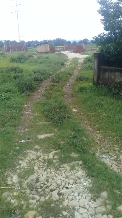 foto gerbang perumahan cempaka village 2