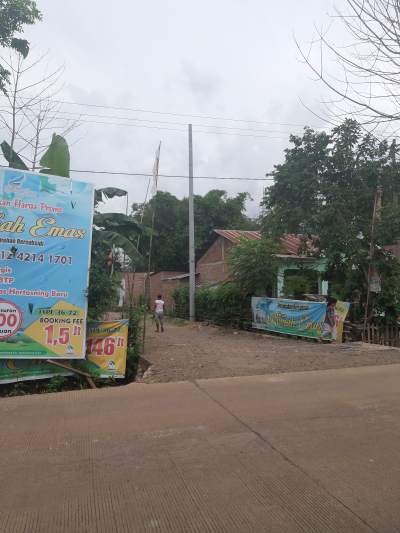 foto gerbang perumahan Griya Rumah Emas