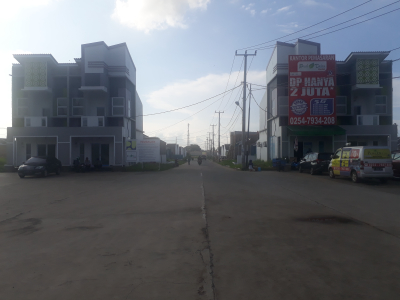 foto gerbang perumahan PURI DELTA KIARA