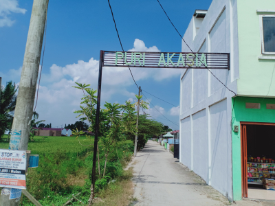 foto gerbang perumahan Puri Akasia 2