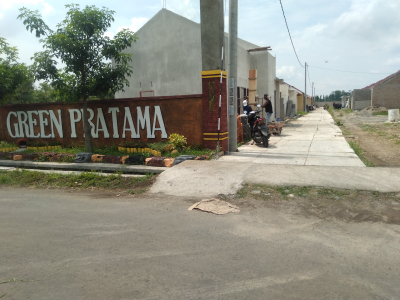 foto gerbang perumahan GREEN PRATAMA