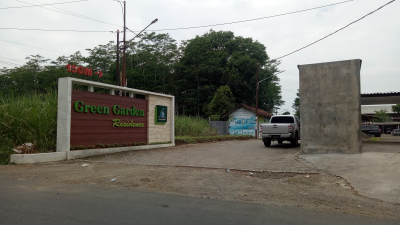 foto gerbang perumahan Green garden residence