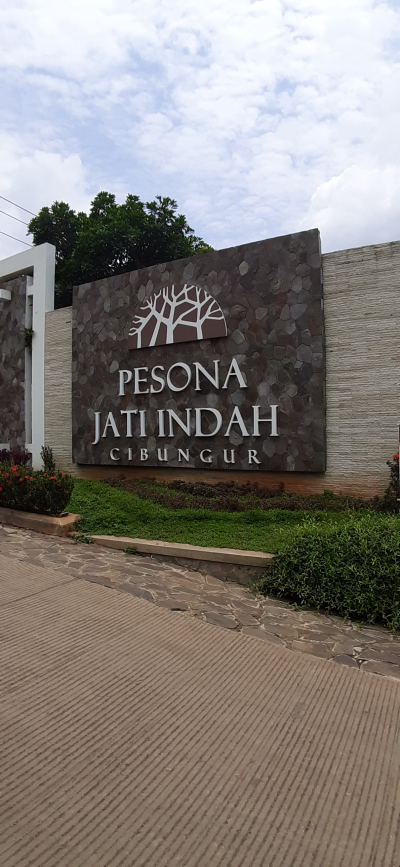 foto gerbang perumahan Pesona Jati Indah Cibungur