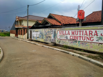 foto gerbang perumahan VILLA MUTIARA JAYA