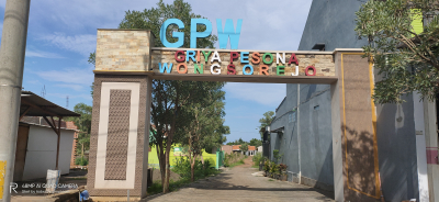 foto gerbang perumahan GRIYA PESONA WONGSOREJO