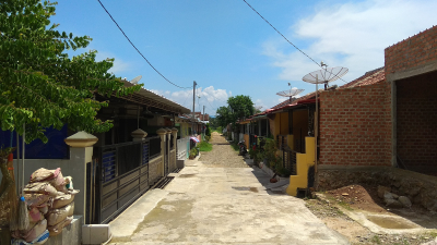 foto gerbang perumahan HANURA PERMAI