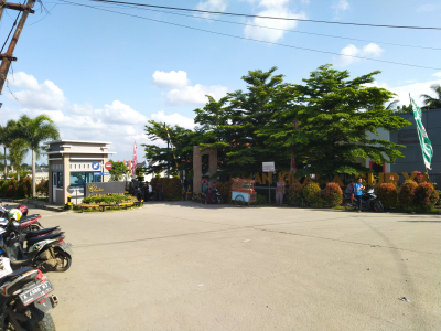 foto gerbang perumahan Taman Kirana Surya