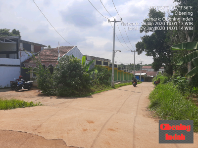 foto gerbang perumahan Cibening Indah