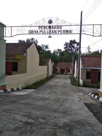 foto gerbang perumahan Griya Pulutan Permai