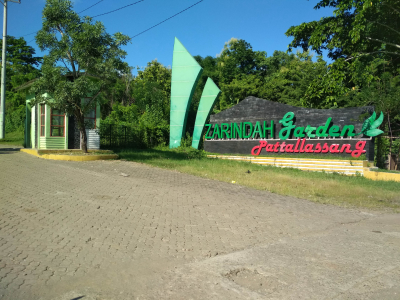 foto gerbang perumahan ZARINDAH GARDEN PATTALASSANG