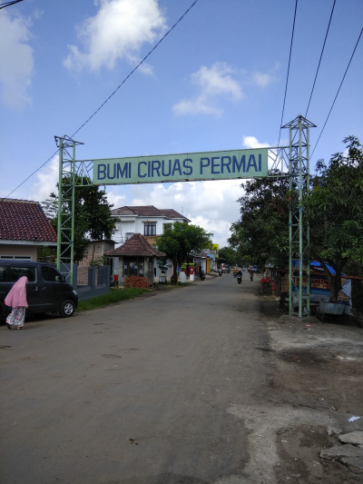 foto gerbang perumahan Bumi Ciruas Permai 2