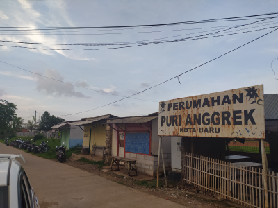 foto gerbang perumahan PURI ANGGREK
