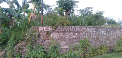 foto gerbang perumahan Bukit Lambassang Indah Sinjai