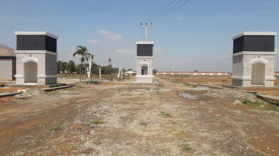 foto gerbang perumahan MAHKOTA REGENCY 2