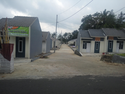 foto gerbang perumahan YUDISTIRA REGENCY 2