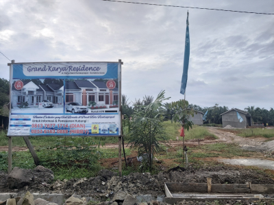 foto gerbang perumahan GRAND KARYA RESIDENCE