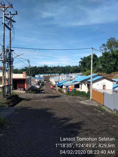 foto gerbang perumahan GRIYA BANGUN TOMOHON LESTARI 2