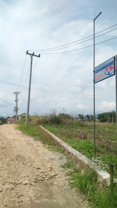 foto gerbang perumahan Sukadanaham Residence