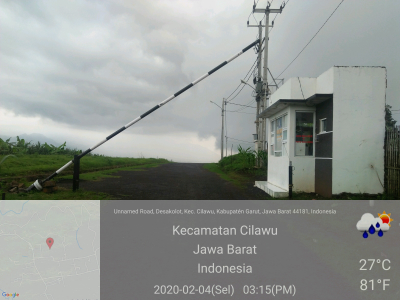 foto gerbang perumahan Ngamplang City View