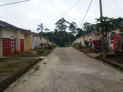foto gerbang perumahan Bernung Residence