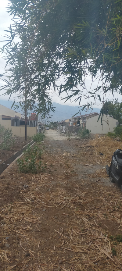 foto gerbang perumahan Bumi Kawatuna Indah