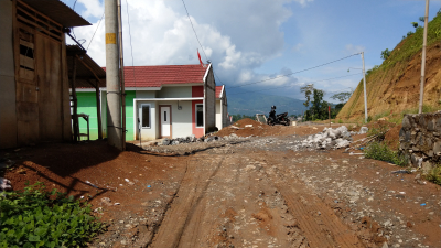 foto gerbang perumahan THE GREEN LEYANGAN