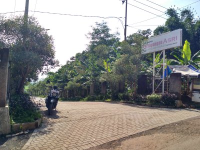 foto gerbang perumahan PARAHYANGAN ASRI