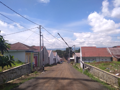 foto gerbang perumahan Bumi Cikembang Endah