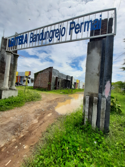 foto gerbang perumahan Lentera Bandungrejo Permai