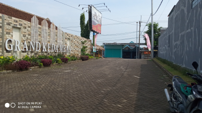 foto gerbang perumahan Perumahan Grand Kedamean Regency