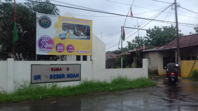 foto gerbang perumahan Griya Beber Indah