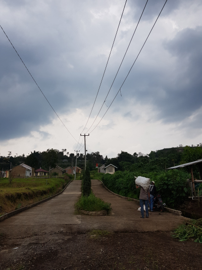 foto gerbang perumahan PURI DINAR LESTARI