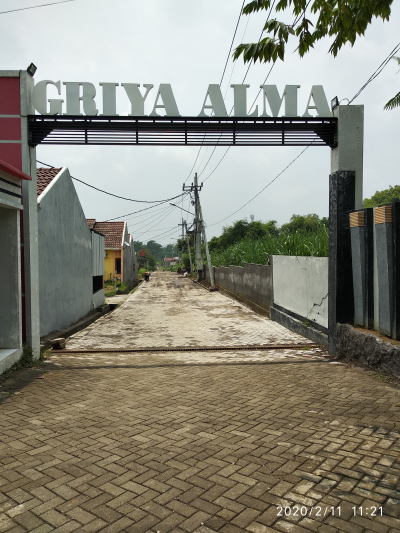 foto gerbang perumahan Perumahan Griya Alma