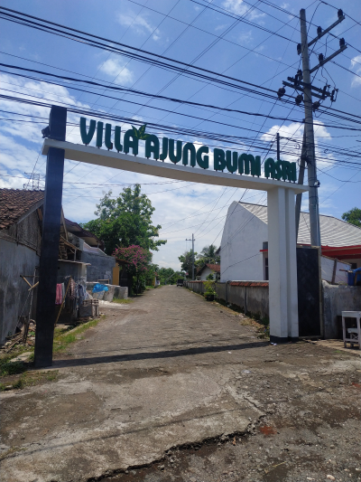 foto gerbang perumahan Villa ajung bumi asri