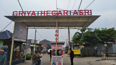 foto gerbang perumahan Griya Hegar Asri