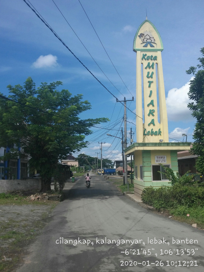 foto gerbang perumahan Kota Mutiara Lebak