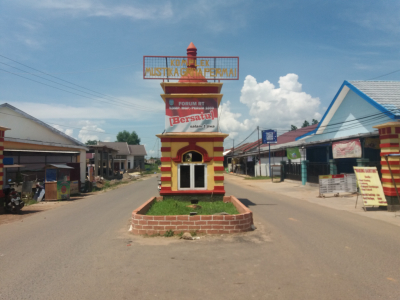 foto gerbang perumahan MUSTIKA GRIYA PERMAI