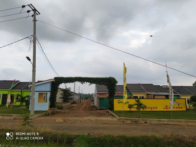 foto gerbang perumahan Griya Parahyangan Kencana