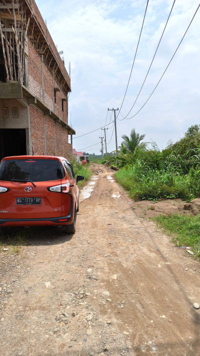 foto gerbang perumahan GRIYA PESONA HARAPAN 5 MATA MERAH