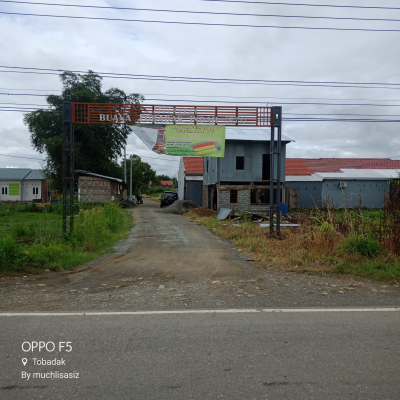 foto gerbang perumahan Buana Tobadak Indah