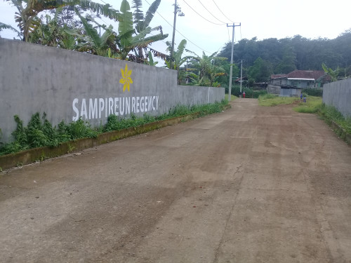 foto gerbang perumahan SAMPIREUN REGENCY